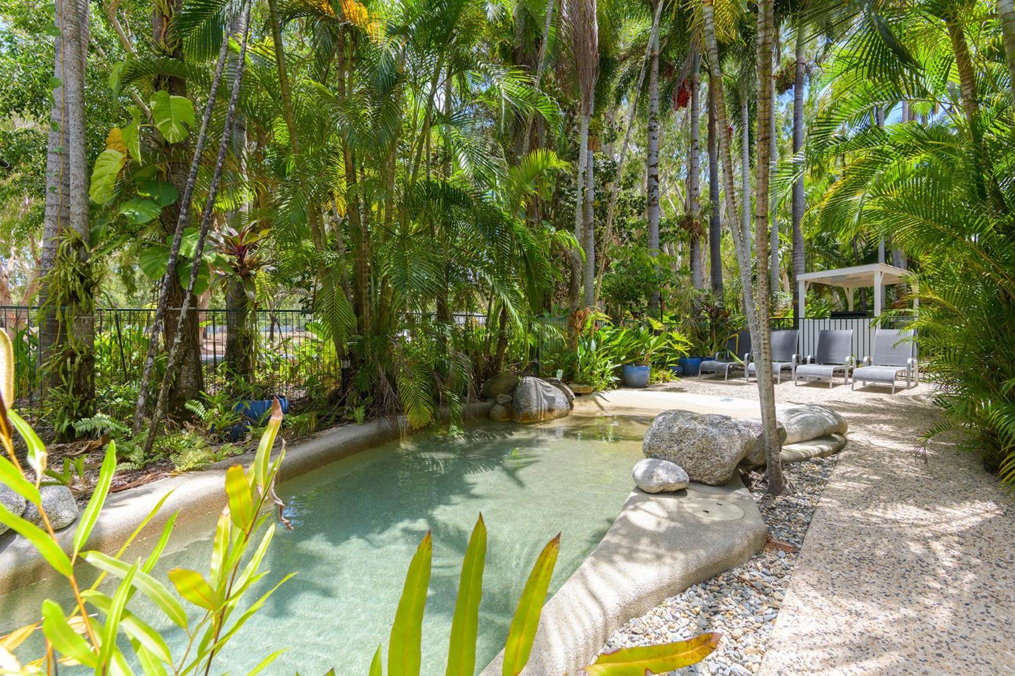 Coral Apartments Port Douglas Kültér fotó